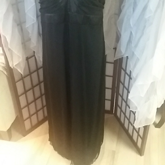 Nikki Mac black long evening gown. Size 18 - Picture 3 of 8